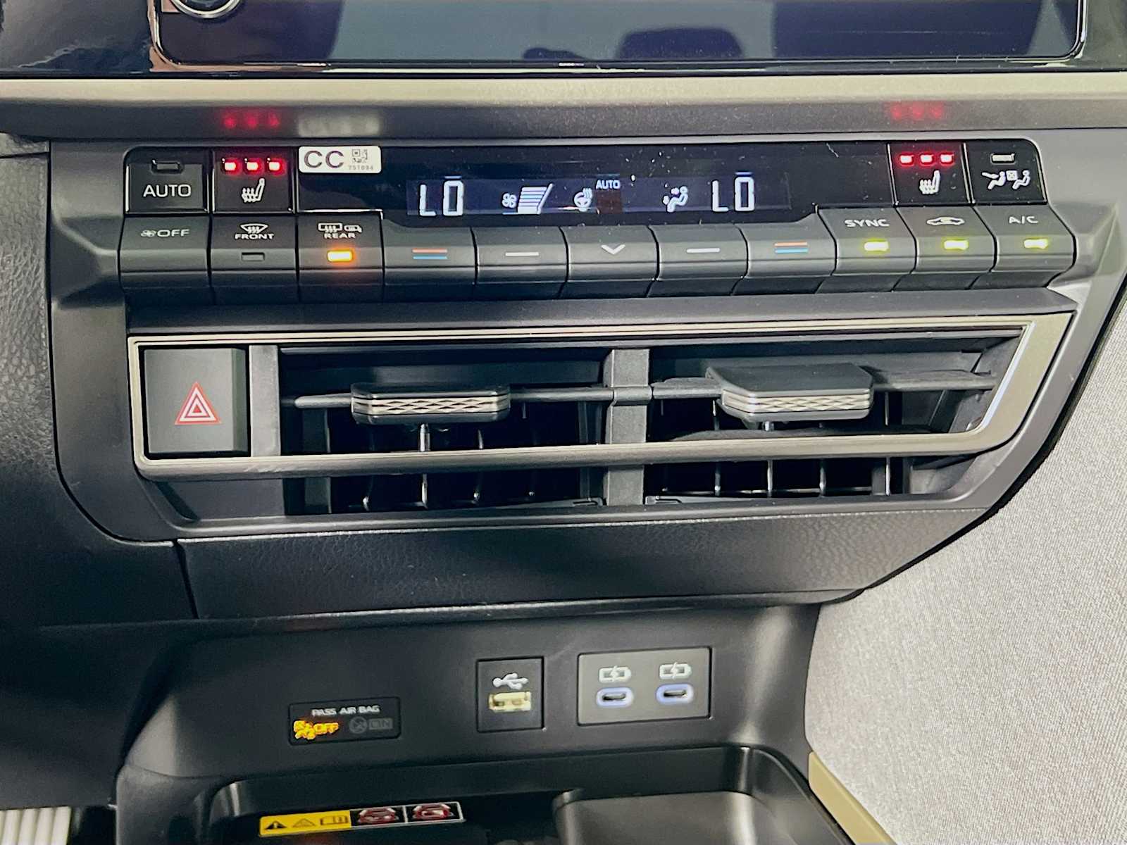 2025 Toyota Camry LE - Photo 10