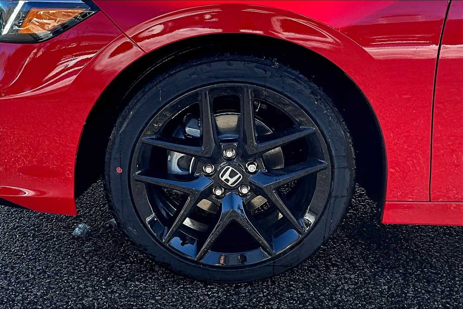 2025 Honda Civic Sport - Photo 8