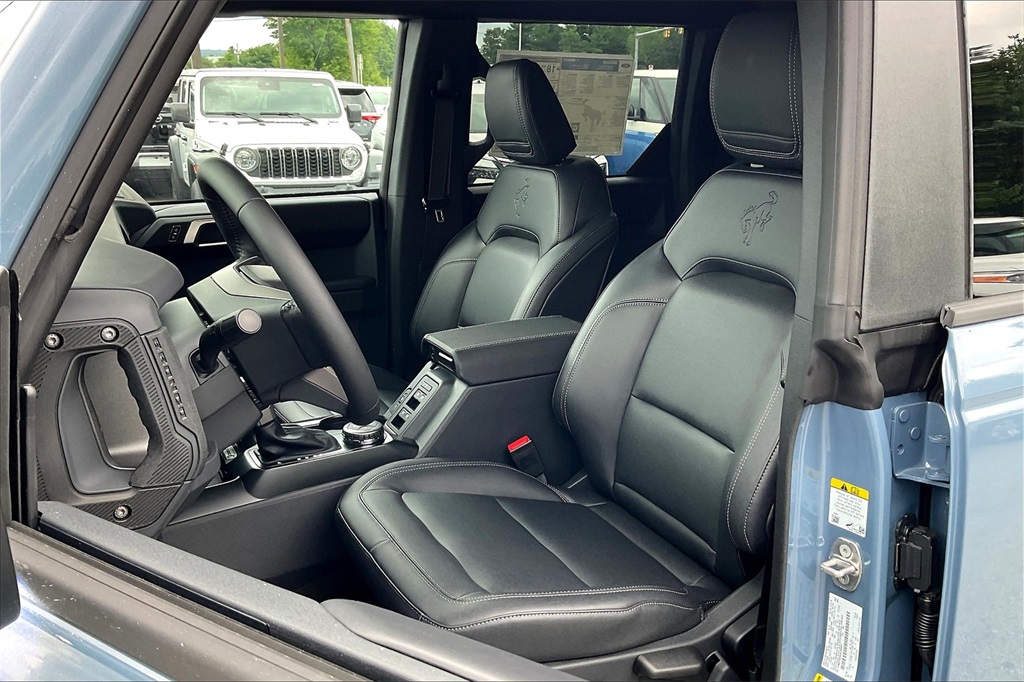2025 Ford Bronco Badlands - Photo 11