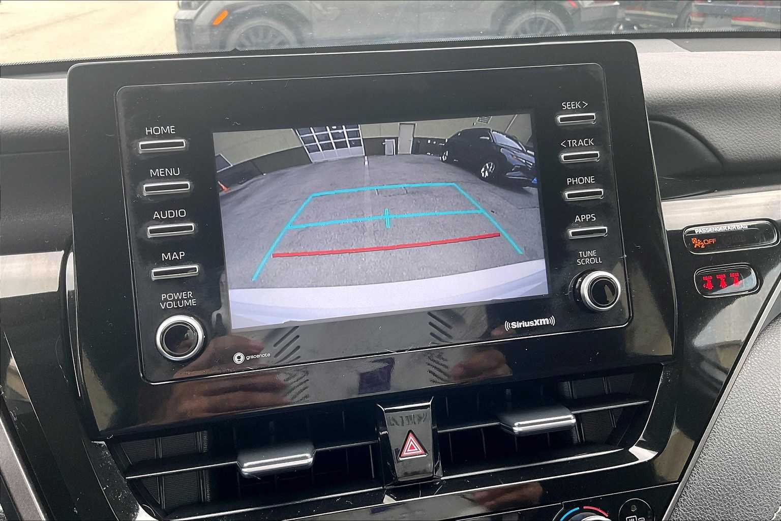 2023 Toyota Camry Hybrid SE Nightshade - Photo 19