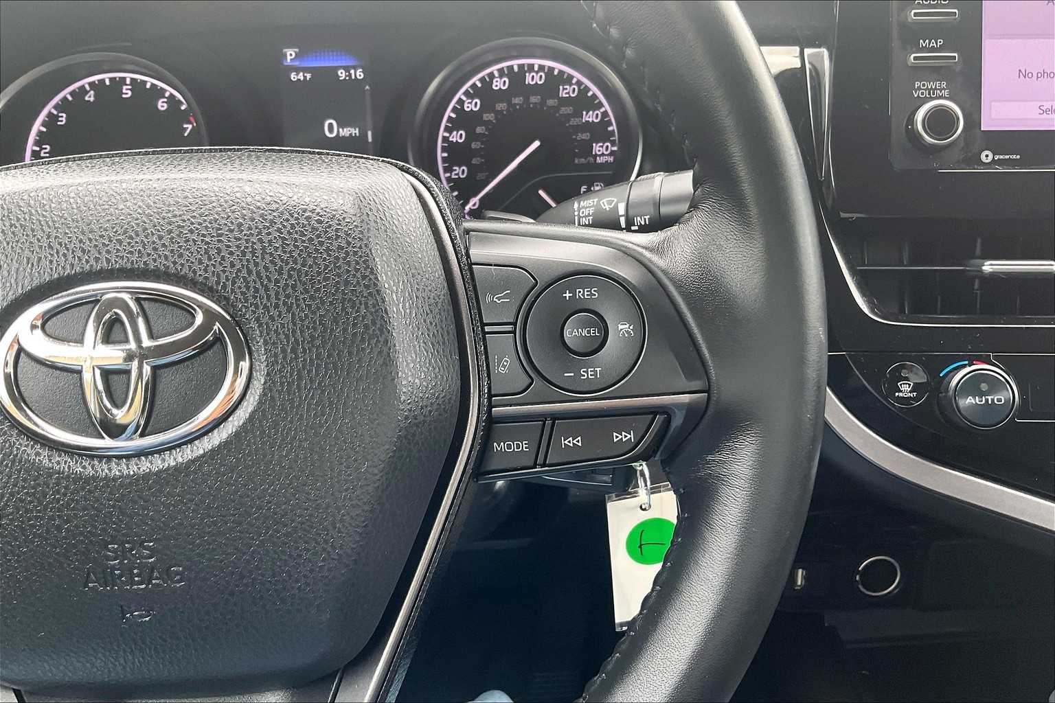 2023 Toyota Camry Hybrid SE Nightshade - Photo 23
