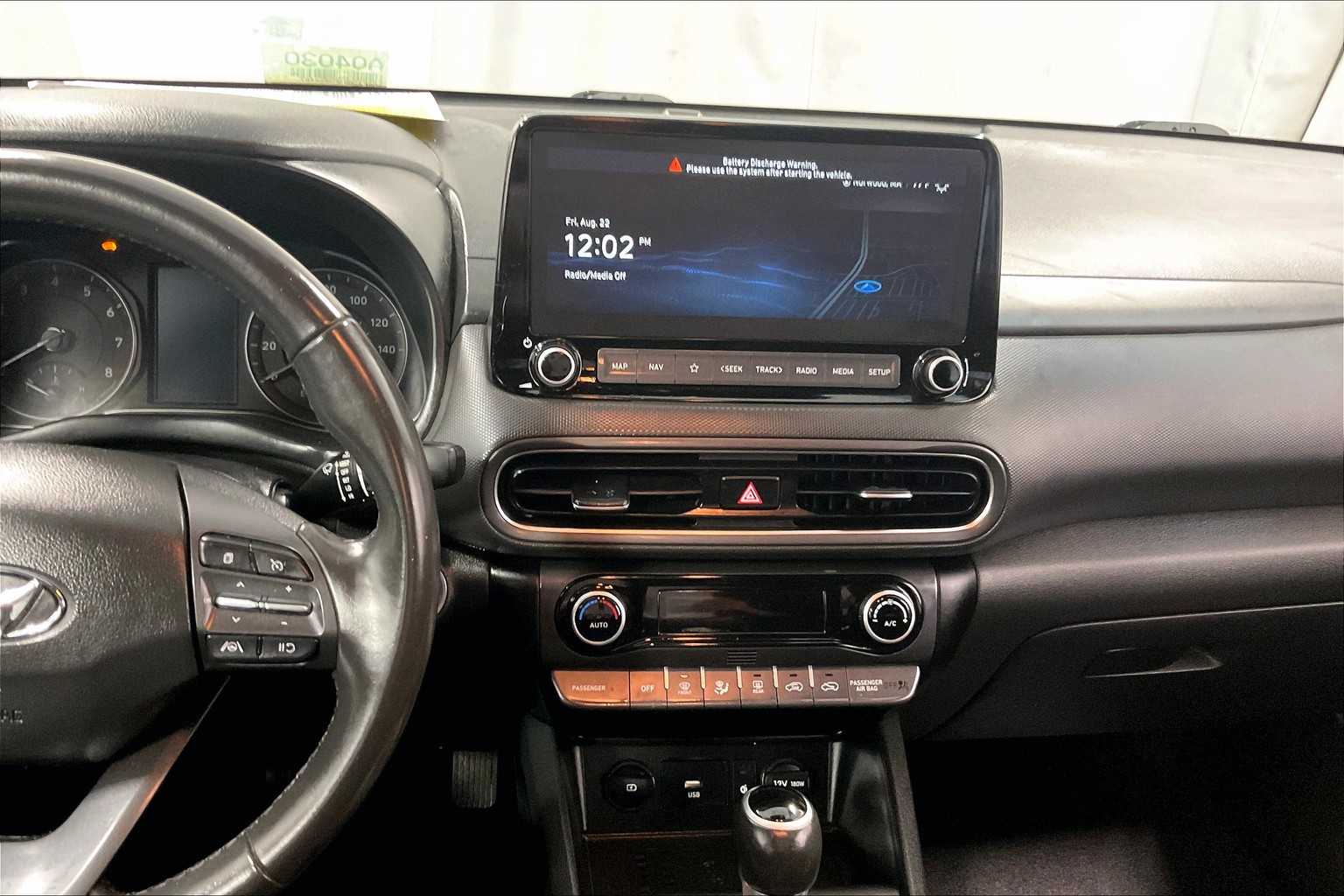 2023 Hyundai Kona SEL - Photo 18