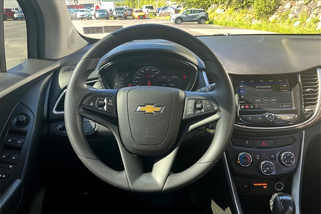 2021 Chevrolet Trax LS - Photo 17