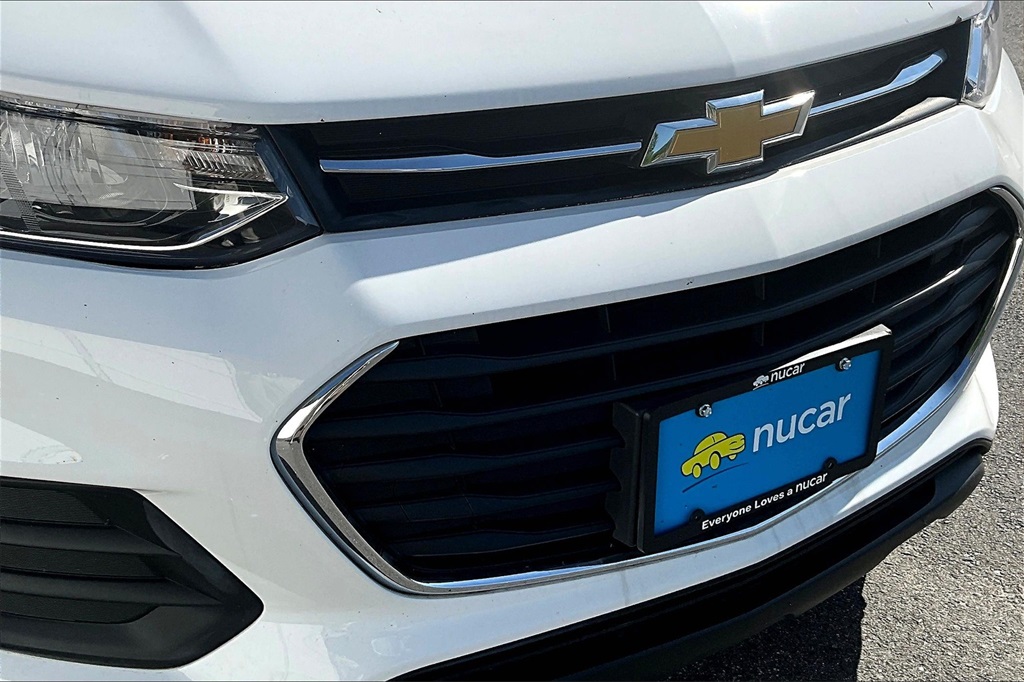 2021 Chevrolet Trax LS - Photo 28