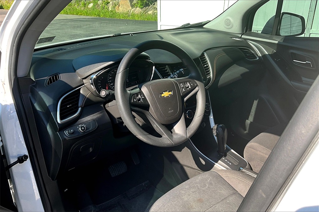 2021 Chevrolet Trax LS - Photo 8
