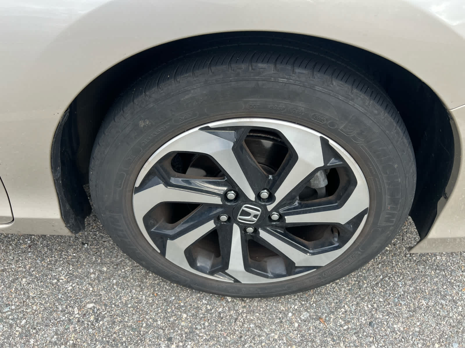 2016 Honda Accord EX-L - Photo 14