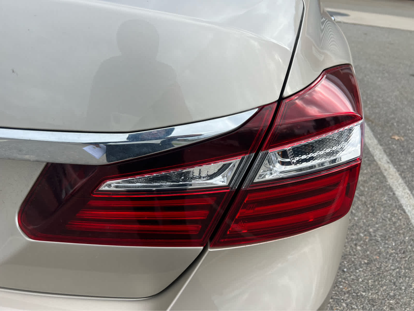 2016 Honda Accord EX-L - Photo 10