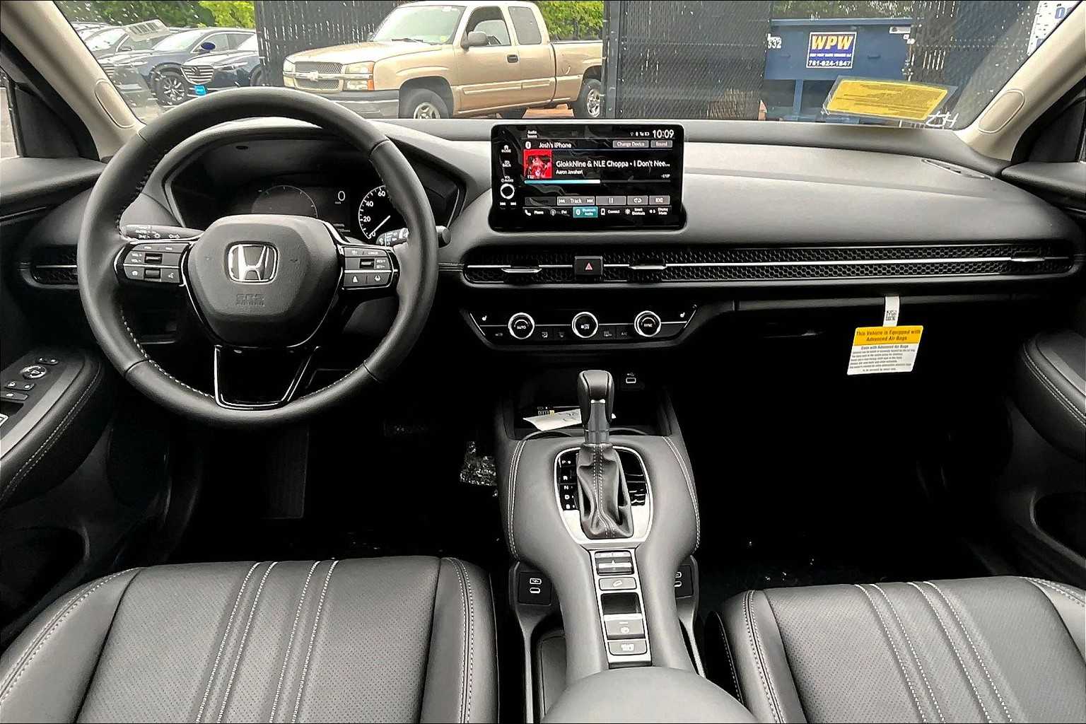 2025 Honda HR-V EX-L - Photo 12