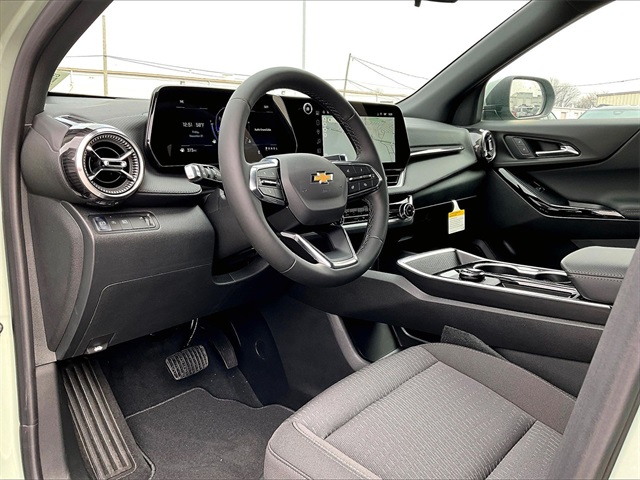 2026 Chevrolet Equinox LT - Photo 8