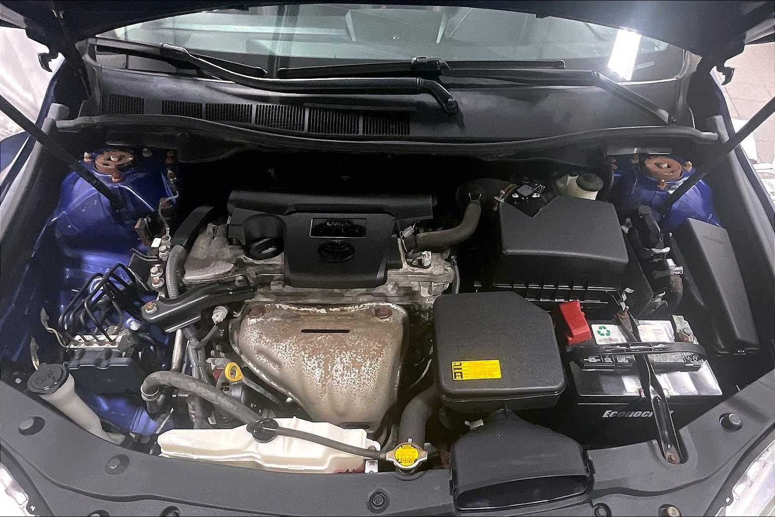 2015 Toyota Camry SE - Photo 29