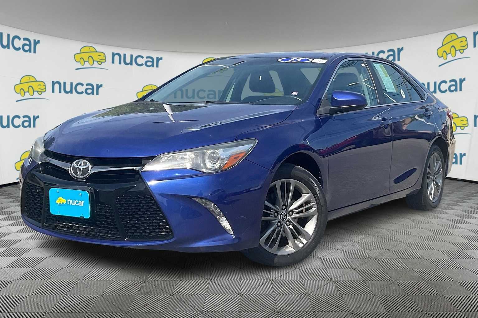 2015 Toyota Camry SE - Photo 3