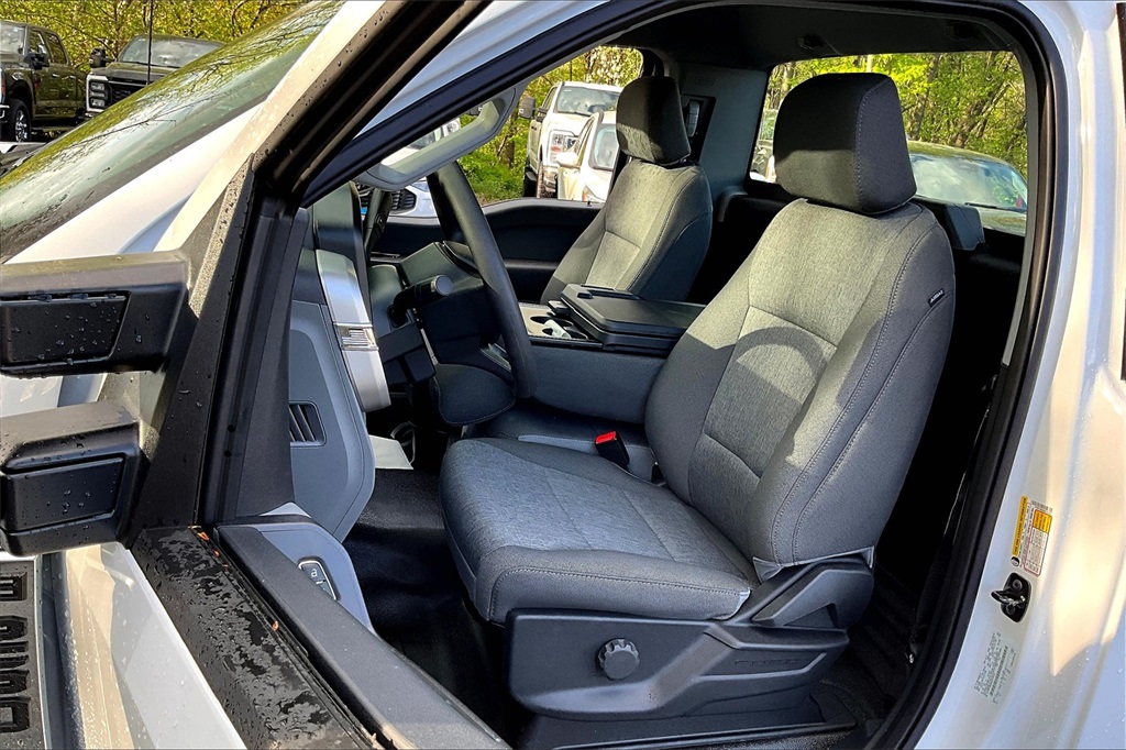 2025 Ford F-250SD XL - Photo 8