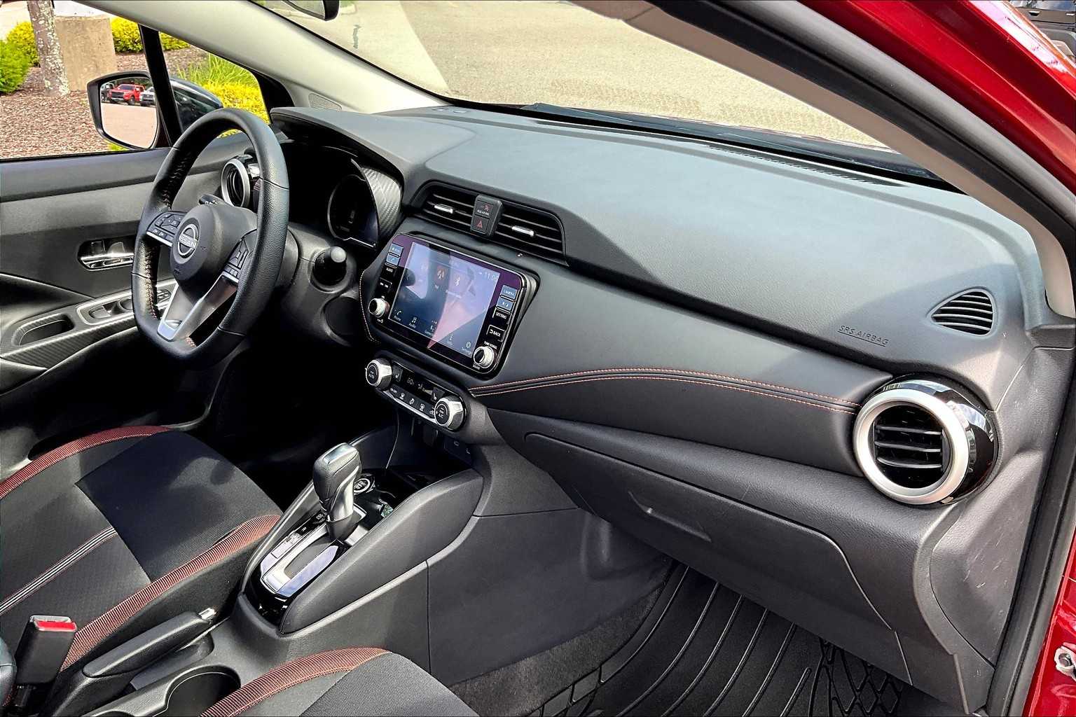 2023 Nissan Versa SR - Photo 14