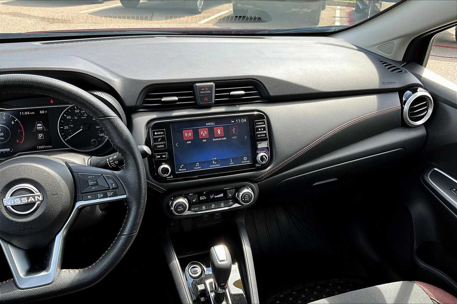 2023 Nissan Versa SR - Photo 18
