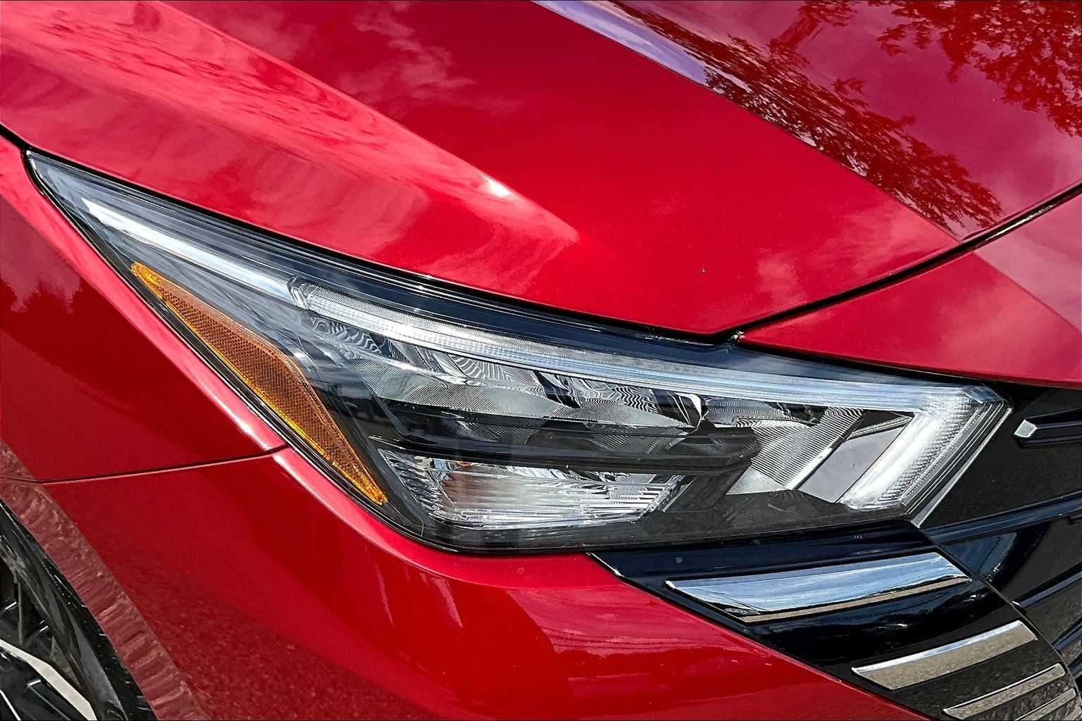 2023 Nissan Versa SR - Photo 30