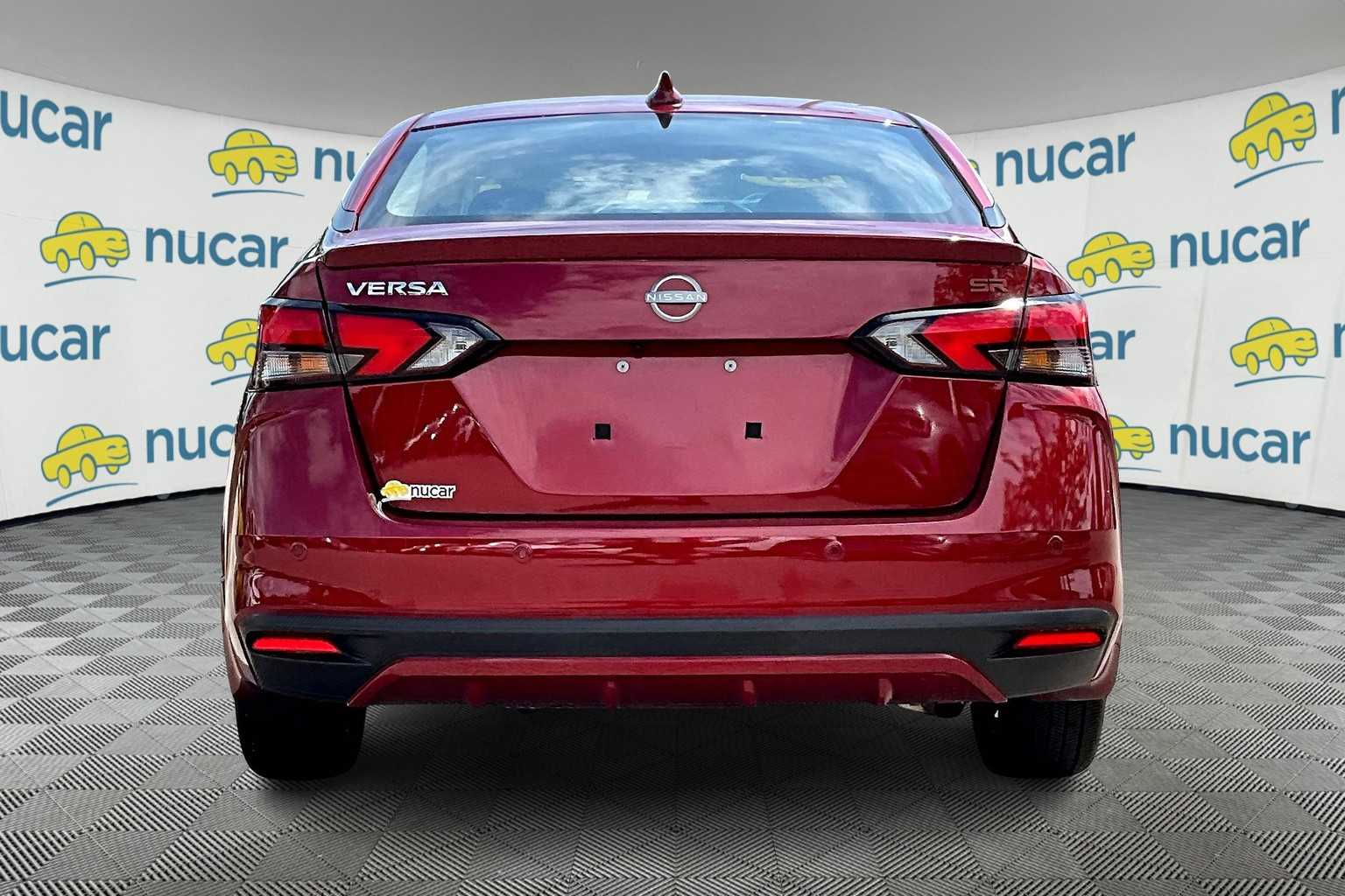 2023 Nissan Versa SR - Photo 5
