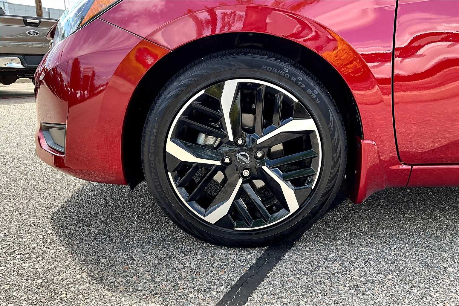 2023 Nissan Versa SR - Photo 7