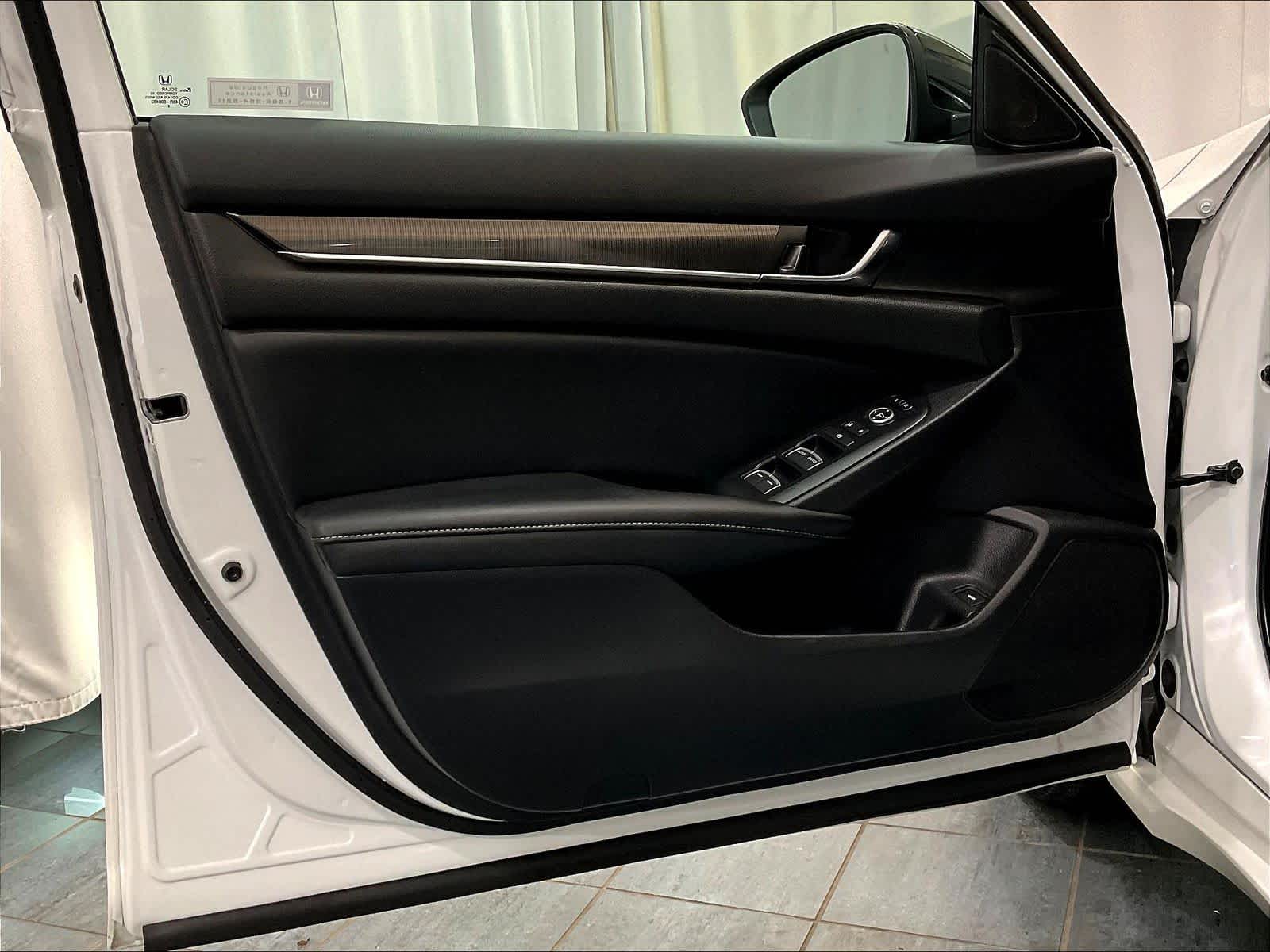 2022 Honda Accord Sport - Photo 9