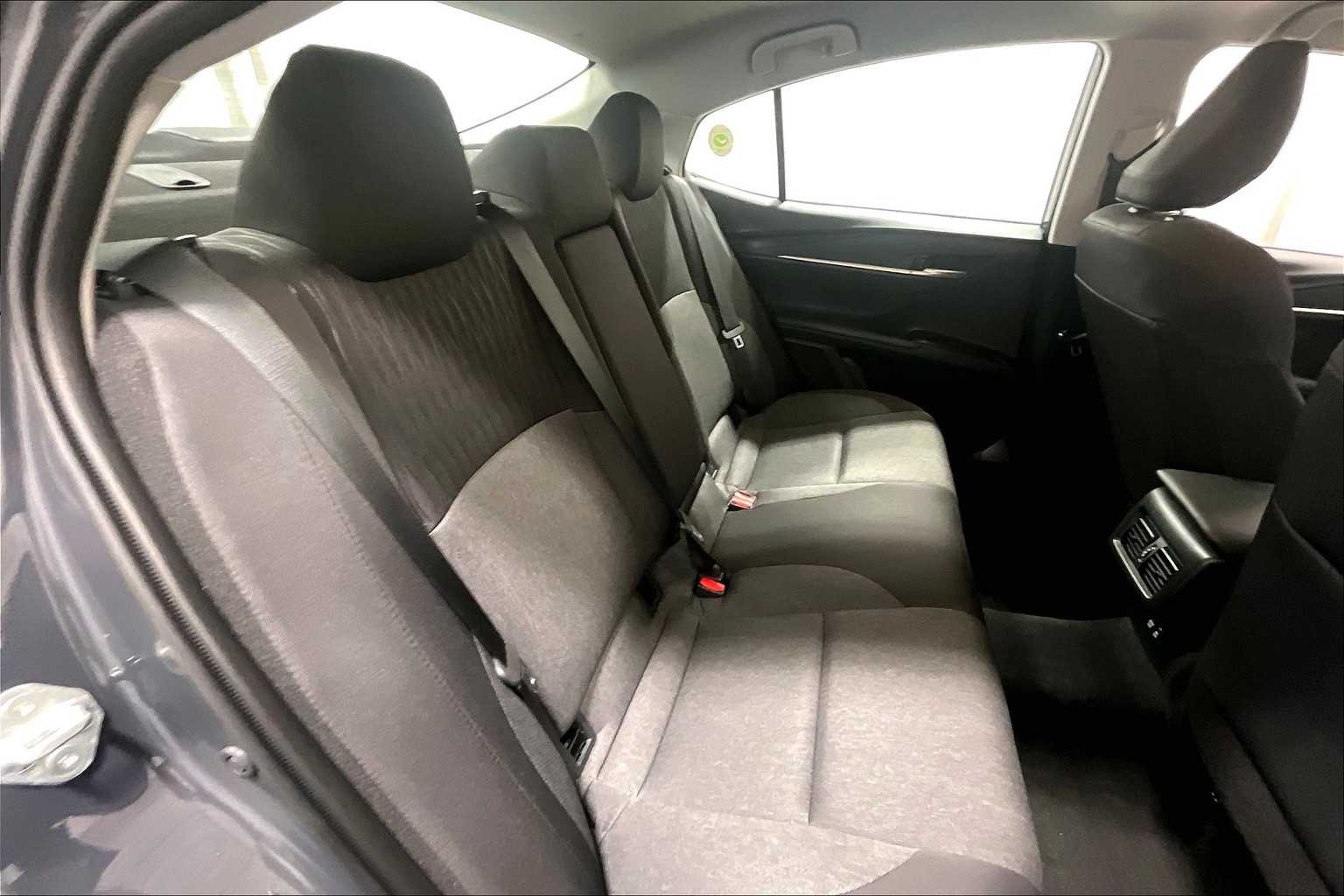 2025 Toyota Camry LE - Photo 16