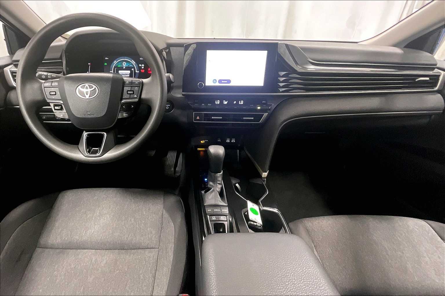 2025 Toyota Camry LE - Photo 21