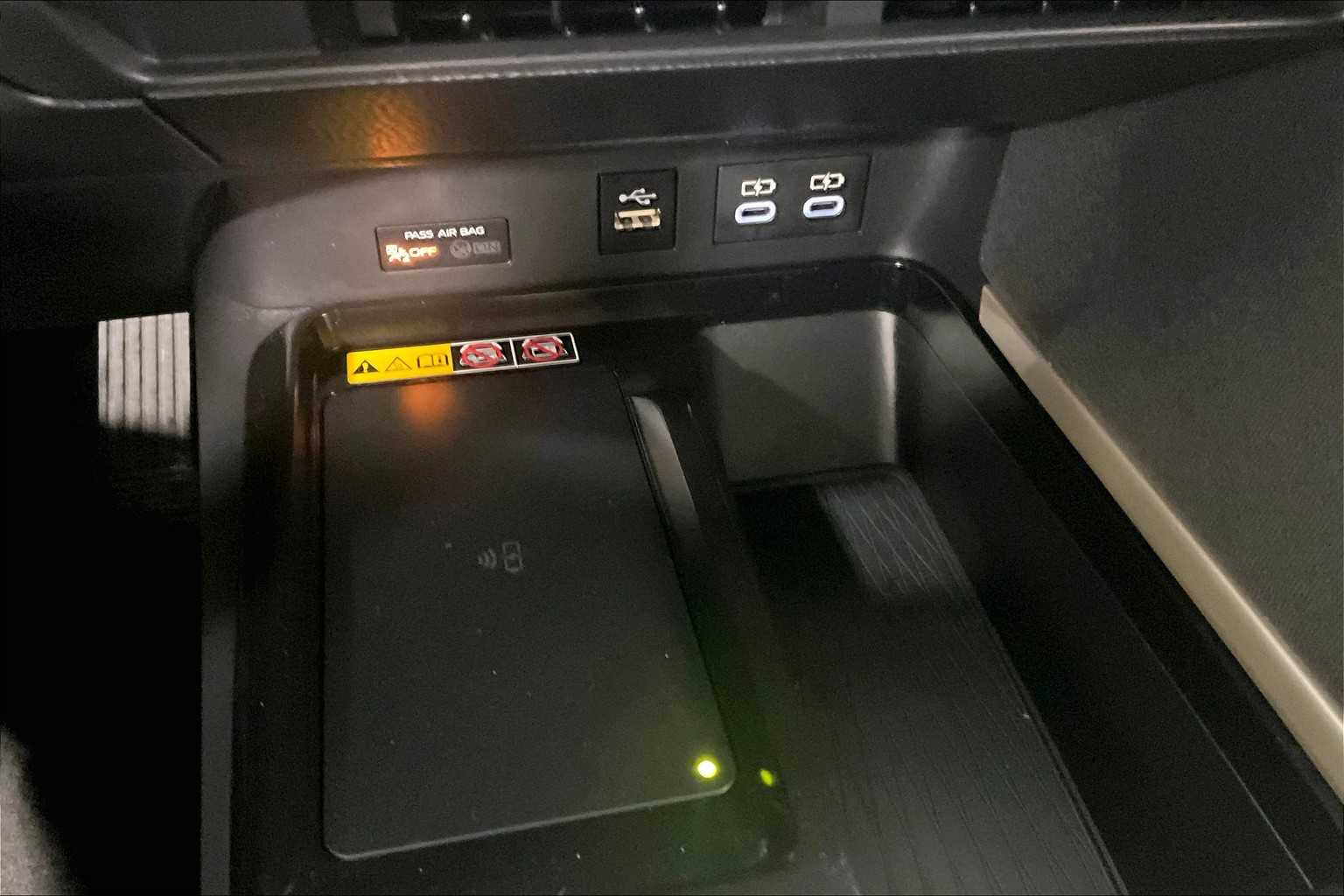 2025 Toyota Camry LE - Photo 26