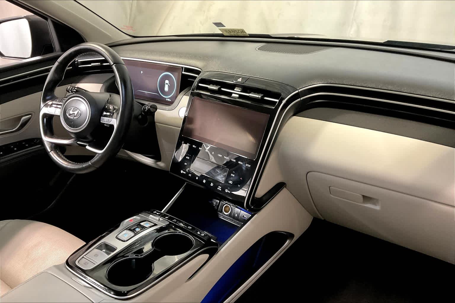 2022 Hyundai Tucson Limited - Photo 14