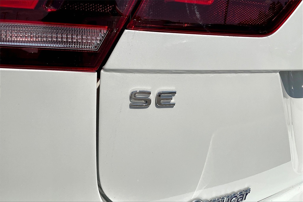 2022 Volkswagen Tiguan 2.0T SE R-Line Black - Photo 27