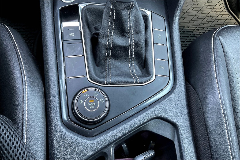 2022 Volkswagen Tiguan 2.0T SE R-Line Black - Photo 33