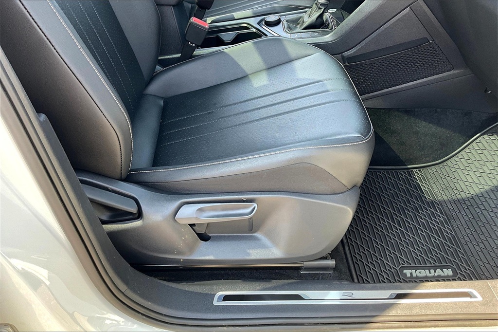 2022 Volkswagen Tiguan 2.0T SE R-Line Black - Photo 37
