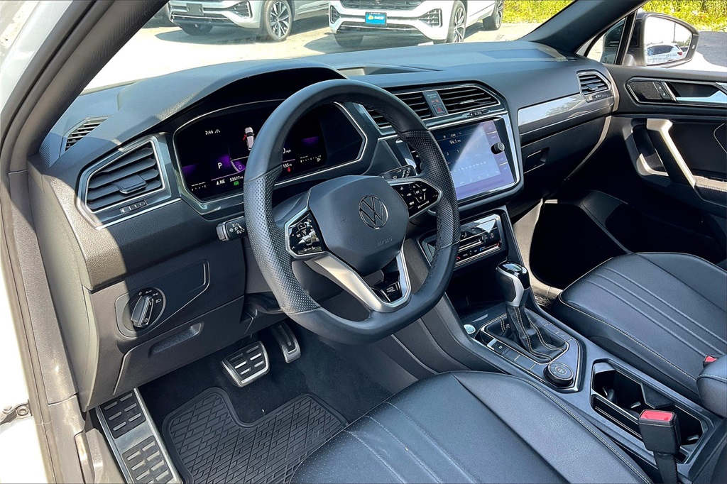2022 Volkswagen Tiguan 2.0T SE R-Line Black - Photo 8