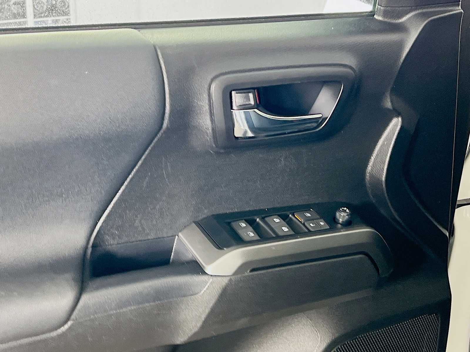 2023 Toyota Tacoma TRD Sport - Photo 17