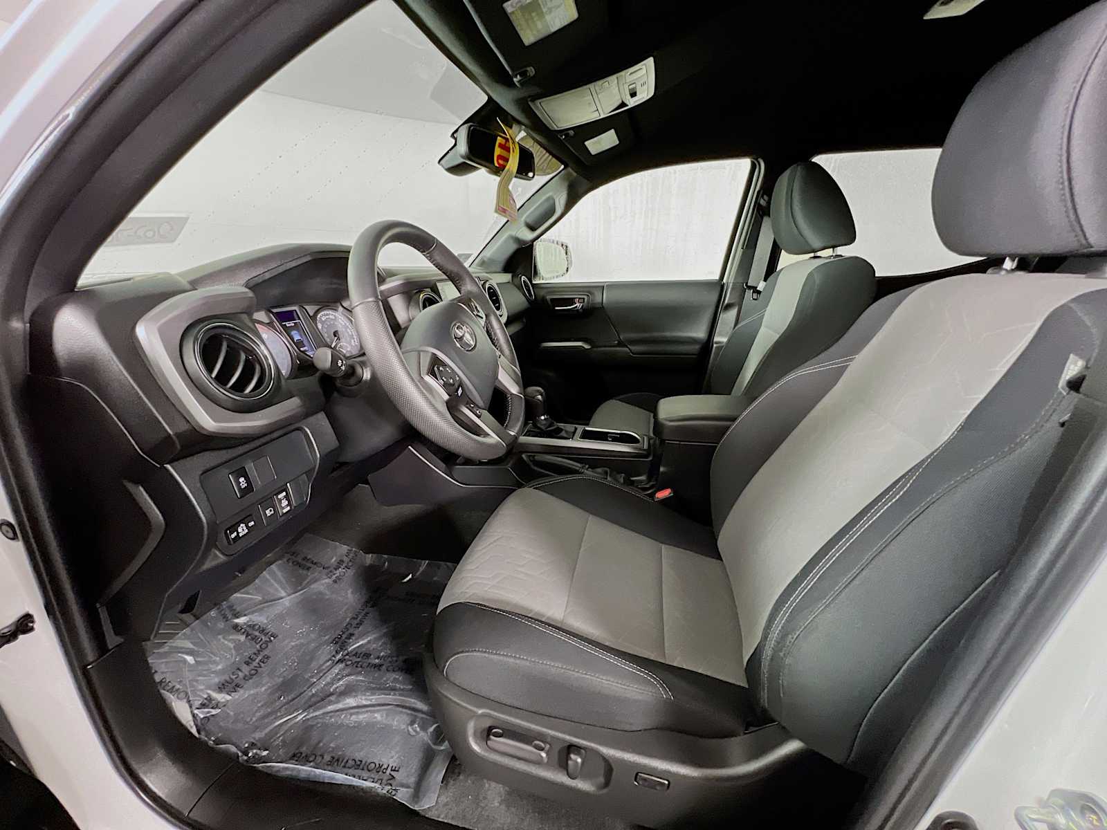2023 Toyota Tacoma TRD Sport - Photo 20