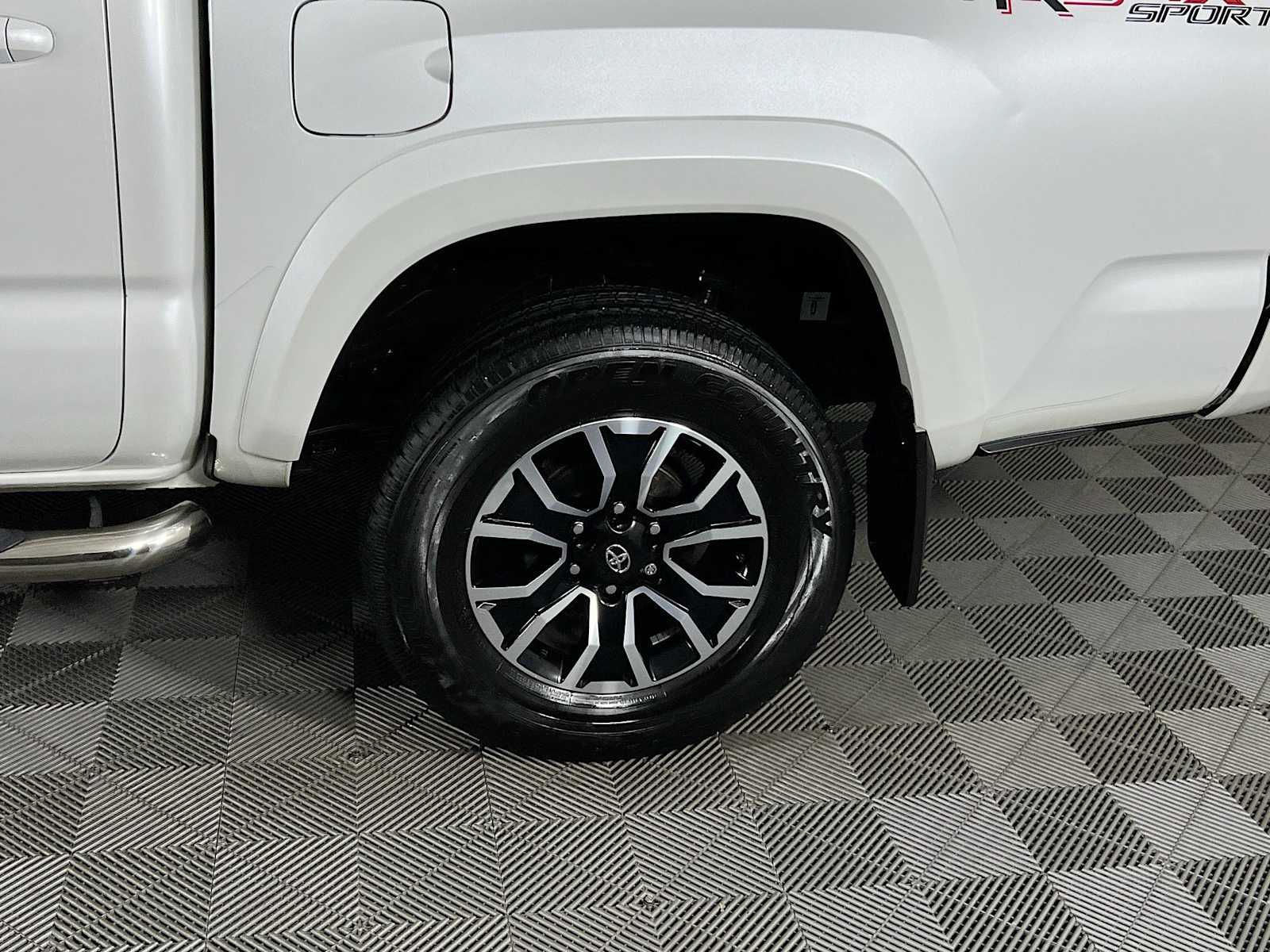 2023 Toyota Tacoma TRD Sport - Photo 29