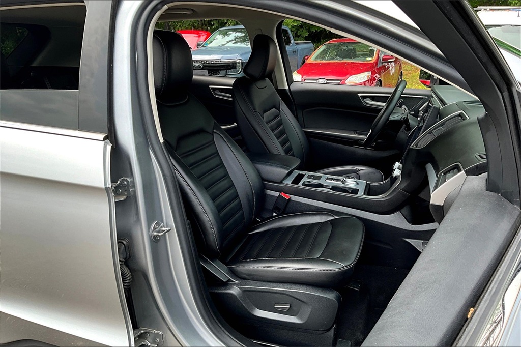 2021 Ford Edge SEL - Photo 11