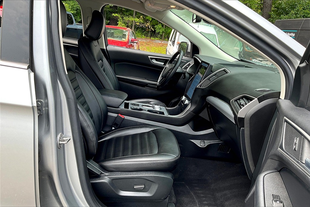2021 Ford Edge SEL - Photo 14