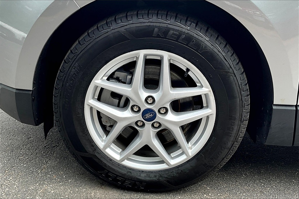 2021 Ford Edge SEL - Photo 7