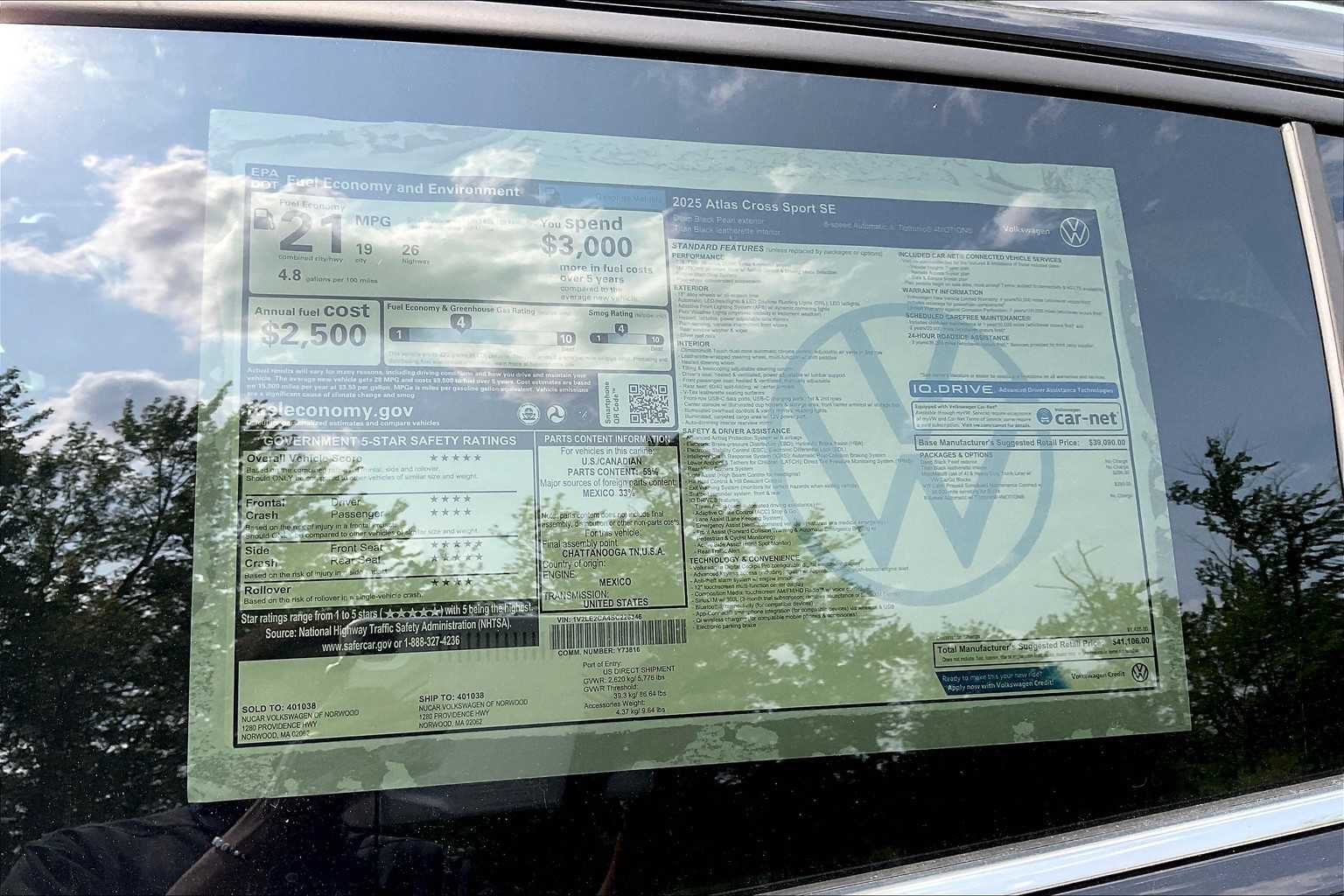 2025 Volkswagen Atlas Cross Sport 2.0T SE - Photo 18