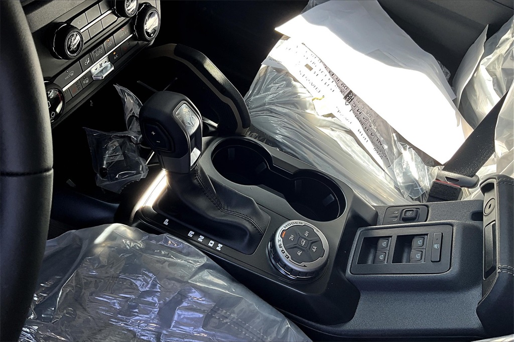 2025 Ford Bronco Badlands - Photo 9