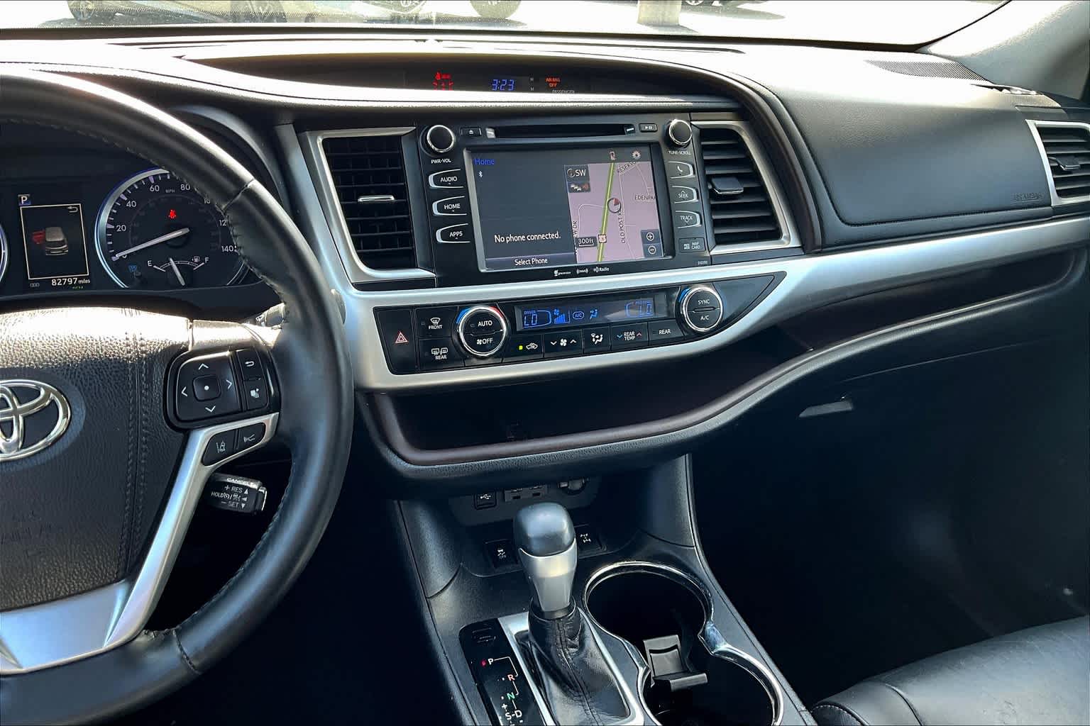 2019 Toyota Highlander XLE - Photo 19