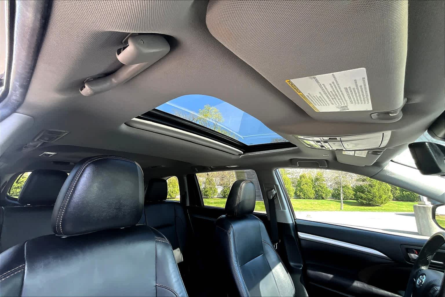 2019 Toyota Highlander XLE - Photo 23