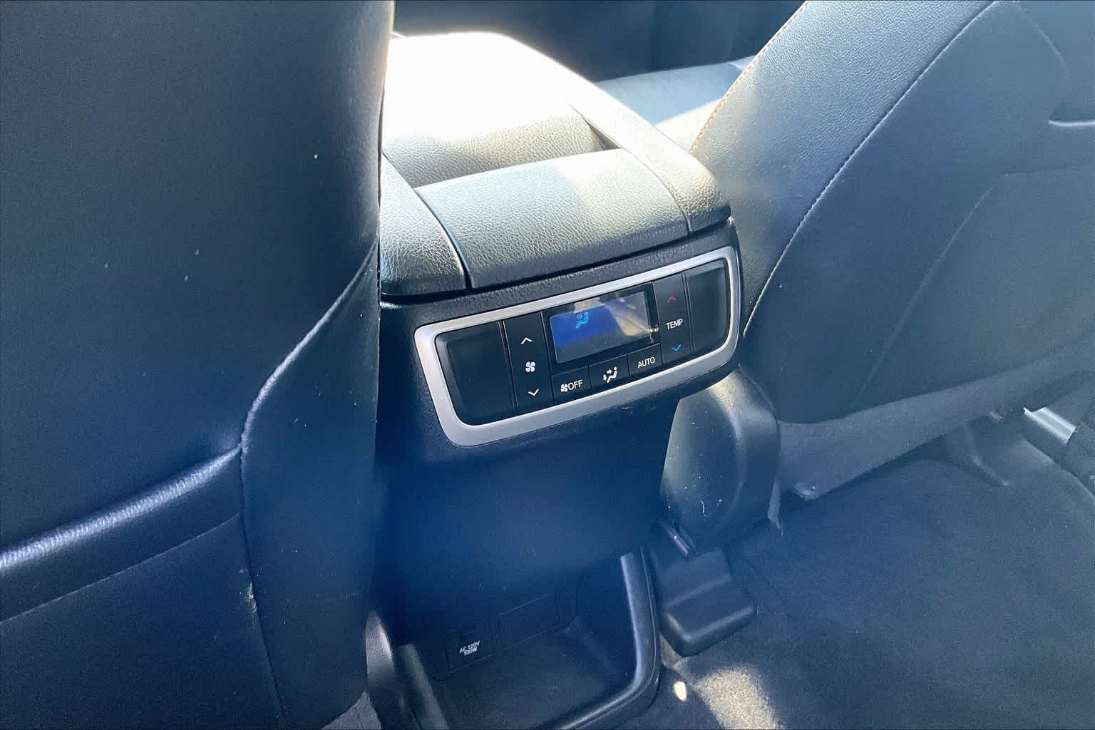 2019 Toyota Highlander XLE - Photo 29