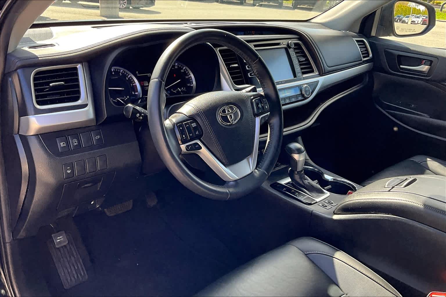 2019 Toyota Highlander XLE - Photo 8
