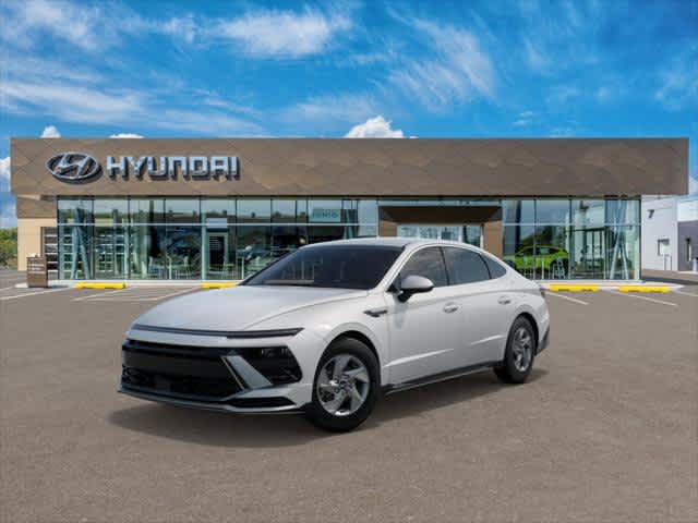 2025 Hyundai Sonata SE - Photo 2
