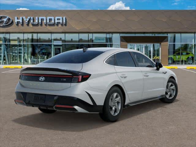 2025 Hyundai Sonata SE - Photo 4