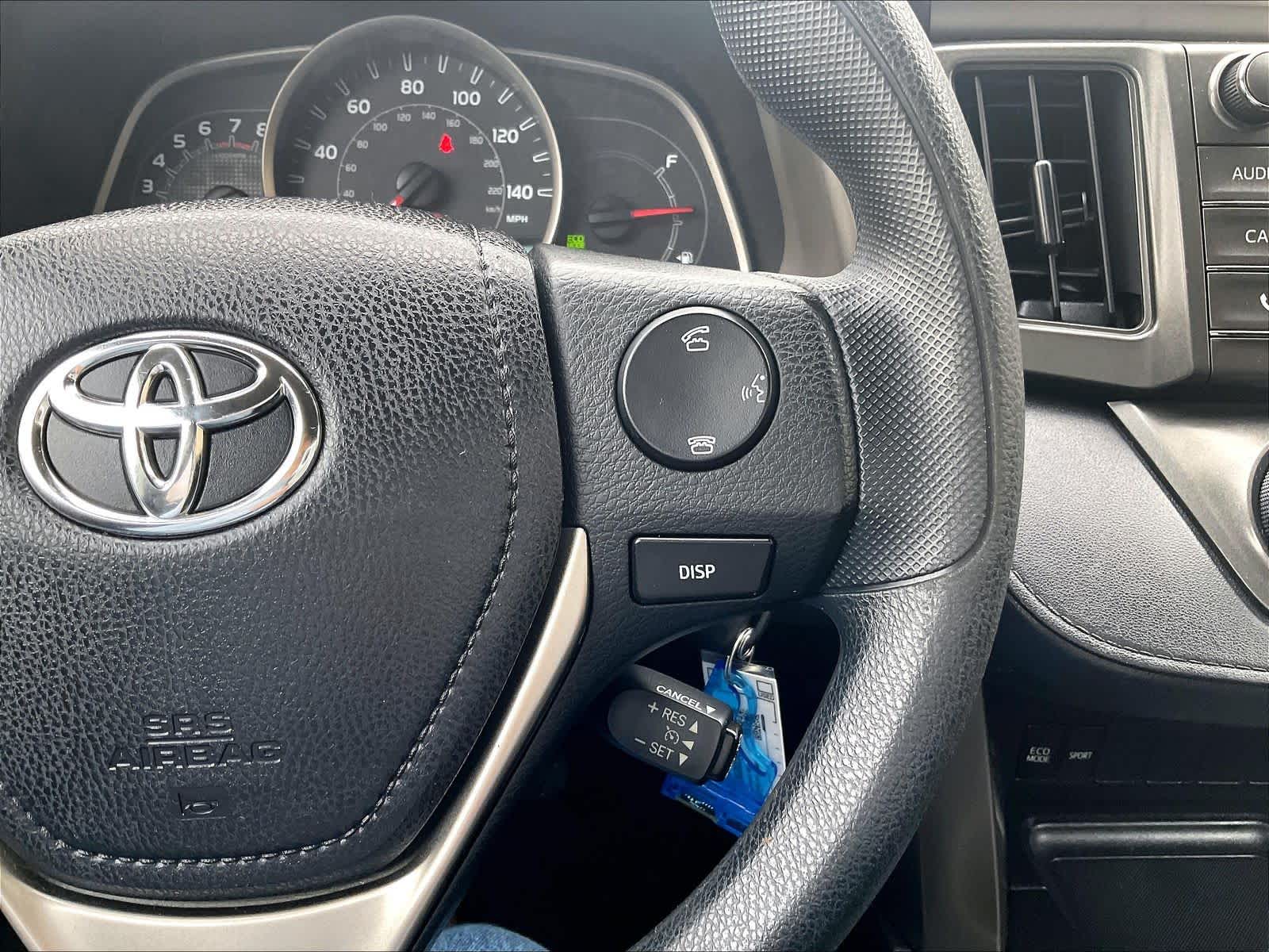 2015 Toyota RAV4 LE - Photo 23