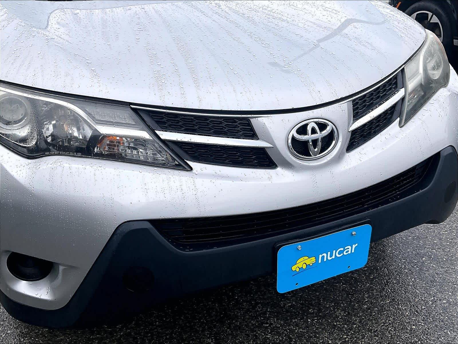 2015 Toyota RAV4 LE - Photo 31