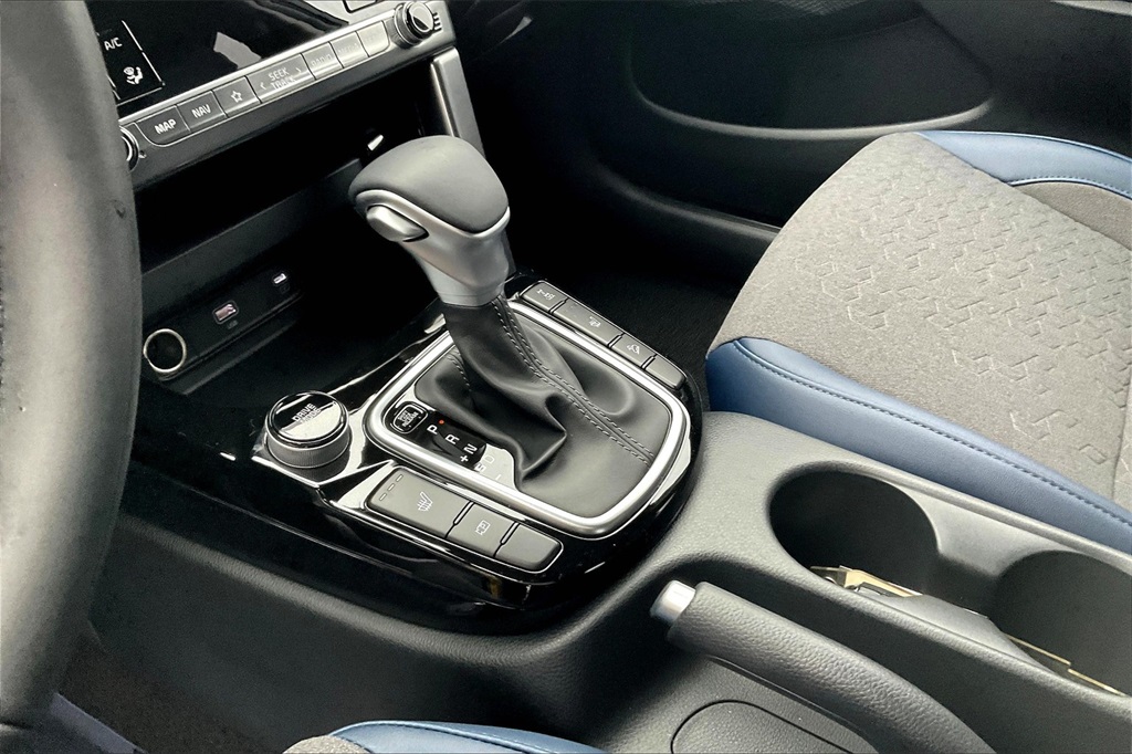 2025 Kia Seltos S - Photo 14