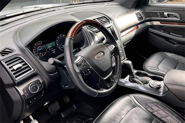 2018 Ford Explorer Platinum - Photo 23