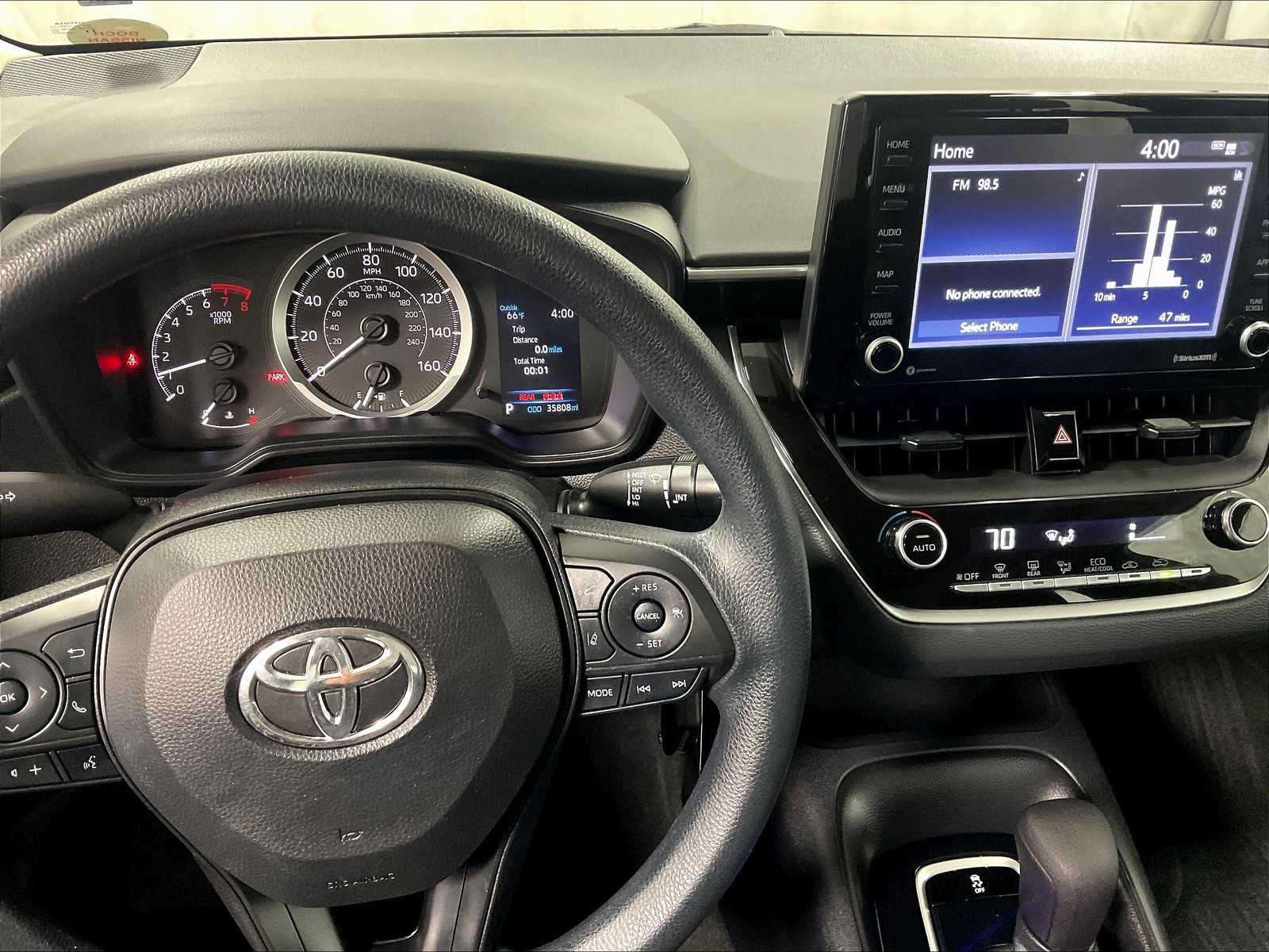 2022 Toyota Corolla LE - Photo 18