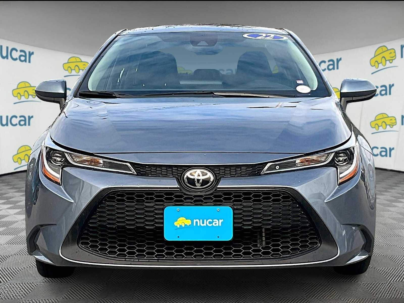 2022 Toyota Corolla LE - Photo 2